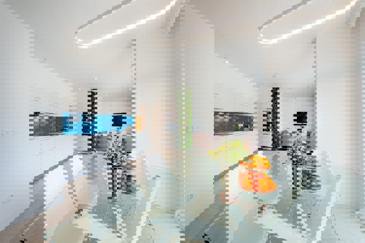 Villa di lusso vicino alla spiaggia con vista mare