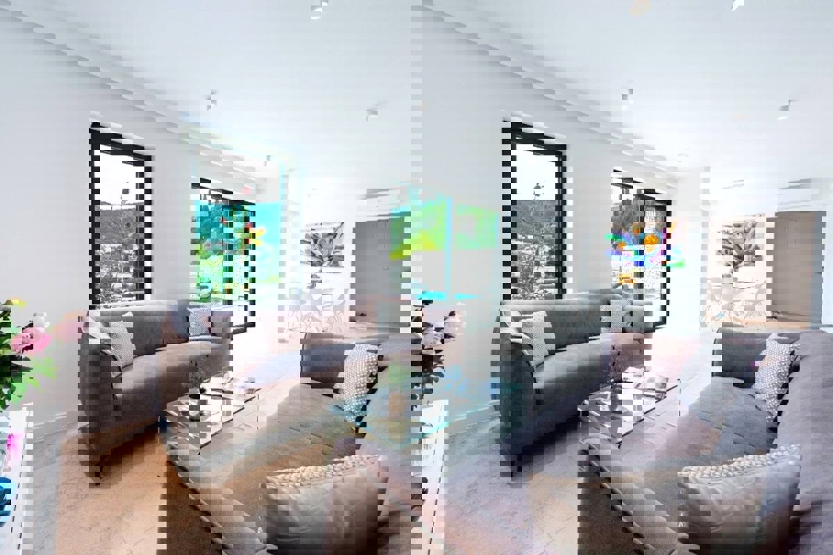 Villa di lusso vicino alla spiaggia con vista mare