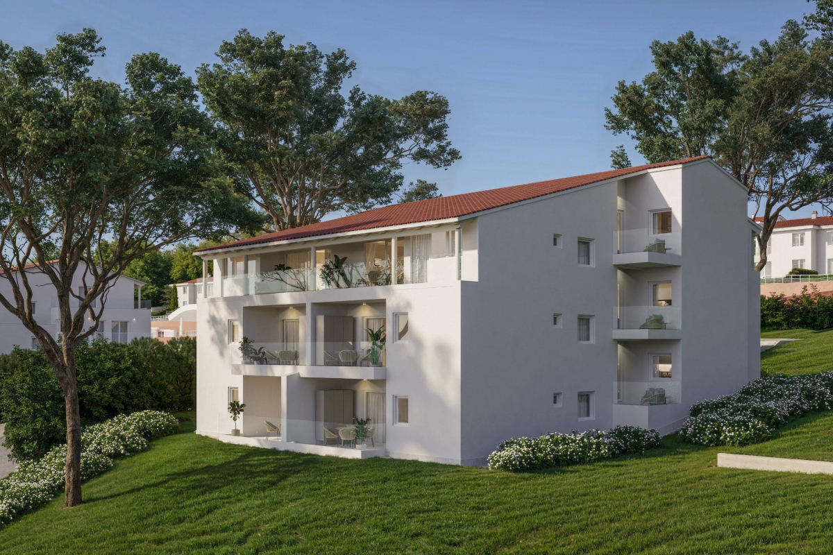 Appartamento con due camere da letto e studio in prima fila sul mare