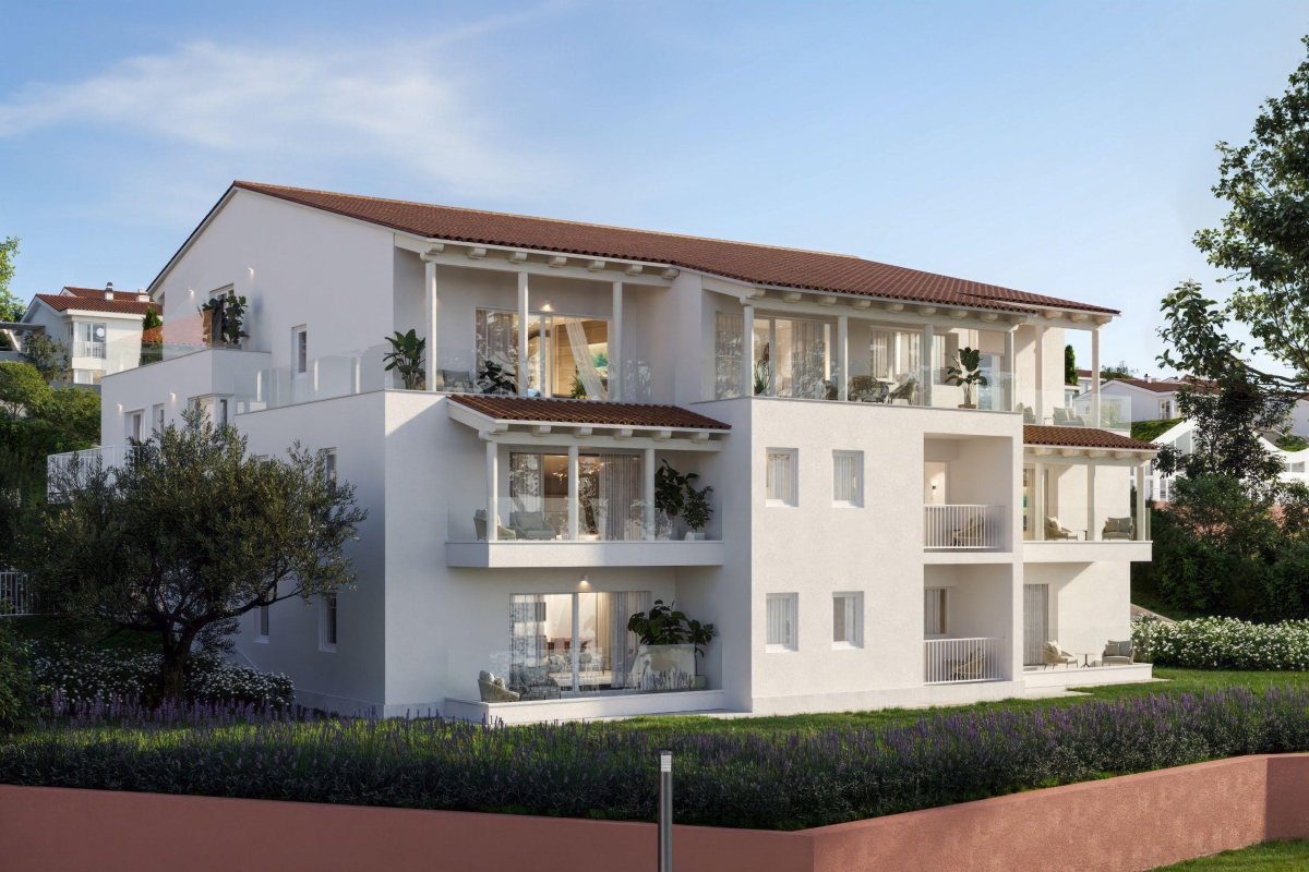 Appartamento con due camere da letto e studio in prima fila sul mare