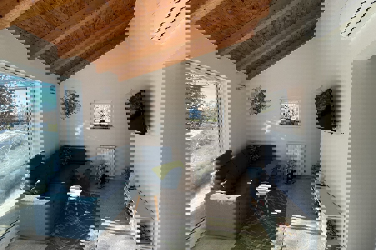 Villa esclusiva con piscina privata e giardino recintato