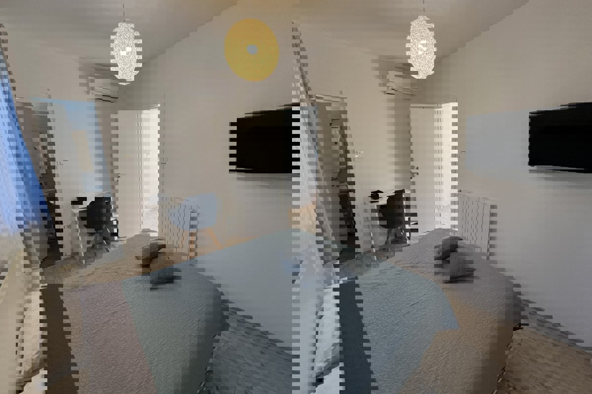 Villa esclusiva con piscina privata e giardino recintato