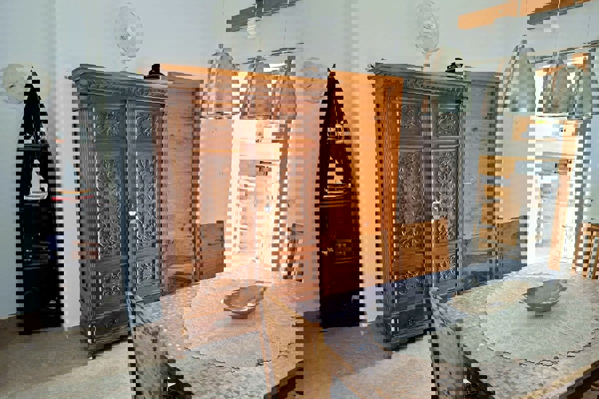 Casa indipendente con piscina e vista mare