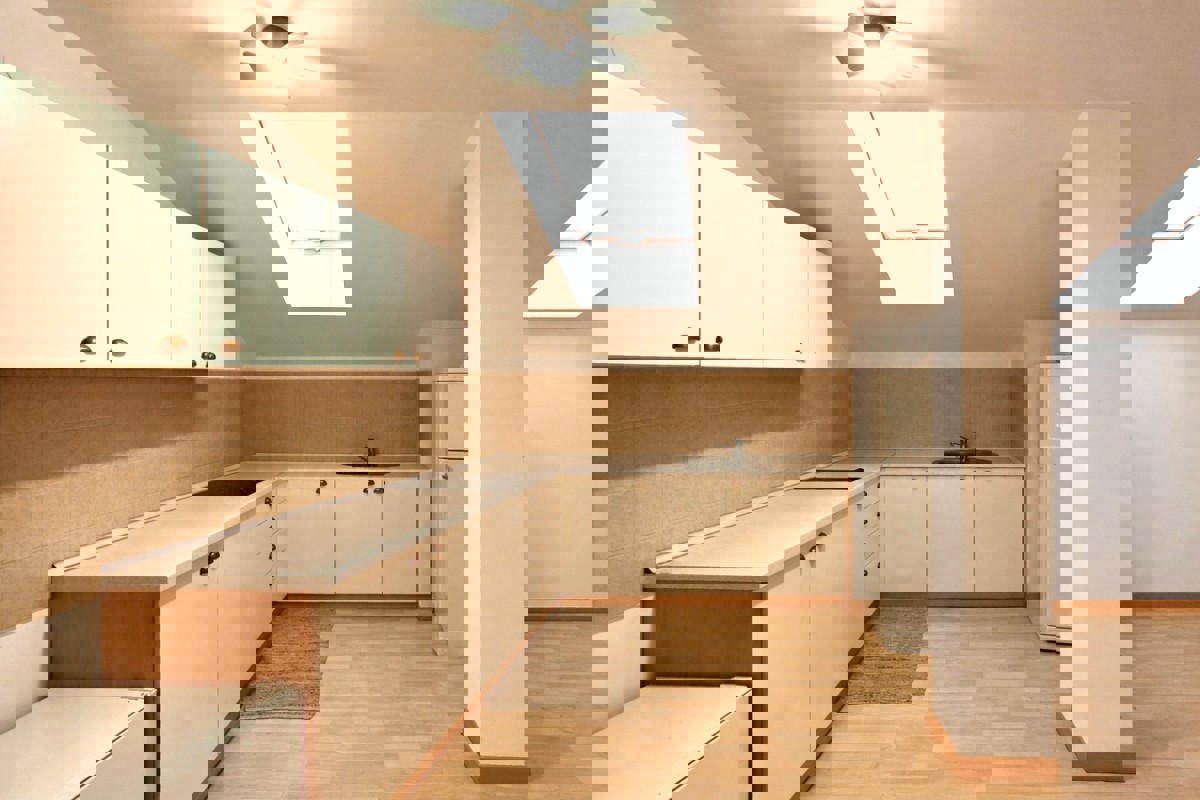 Appartamento con due camere da letto a Vrboska - vicino al lungomare, ottima opportunità