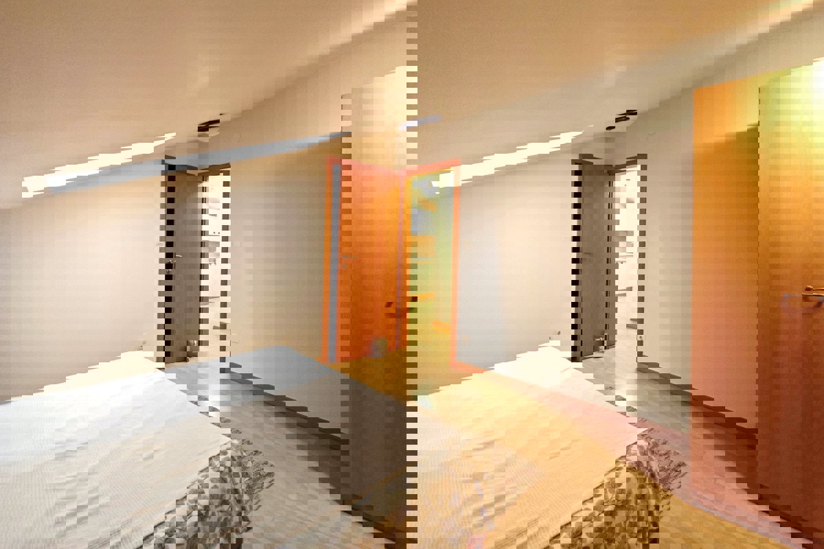 Appartamento con due camere da letto a Vrboska - vicino al lungomare, ottima opportunità