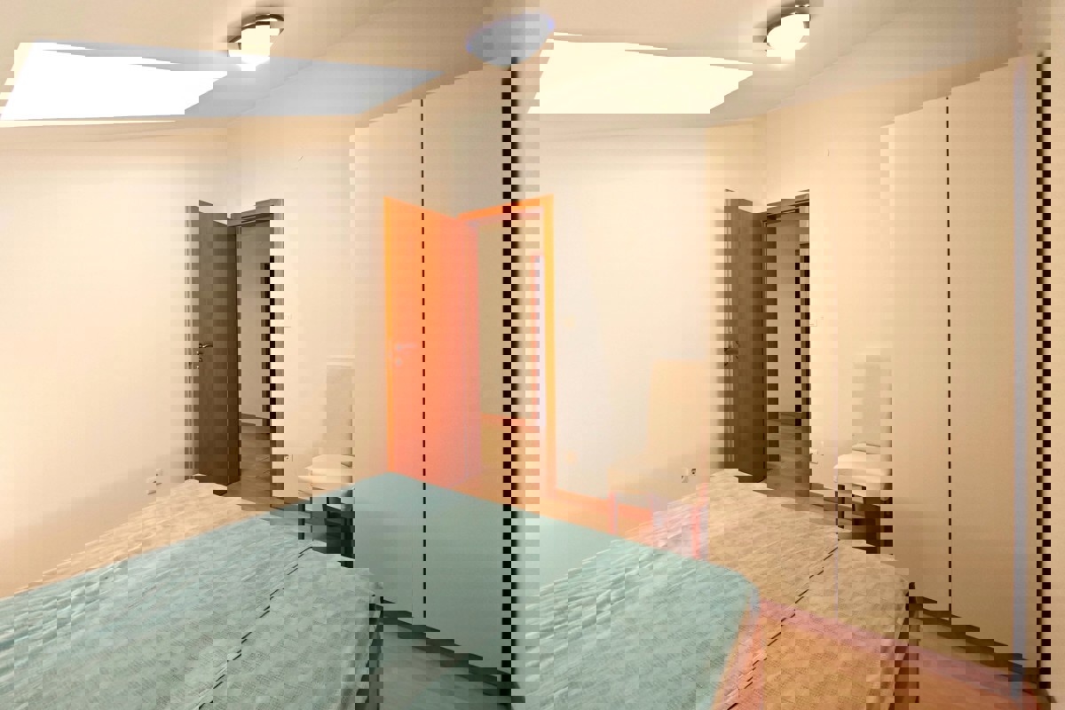 Appartamento con due camere da letto a Vrboska - vicino al lungomare, ottima opportunità