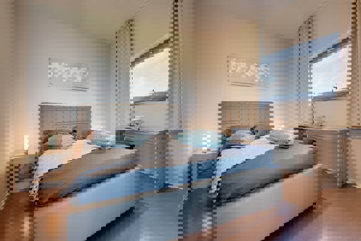 Villa con piscina e vista mare