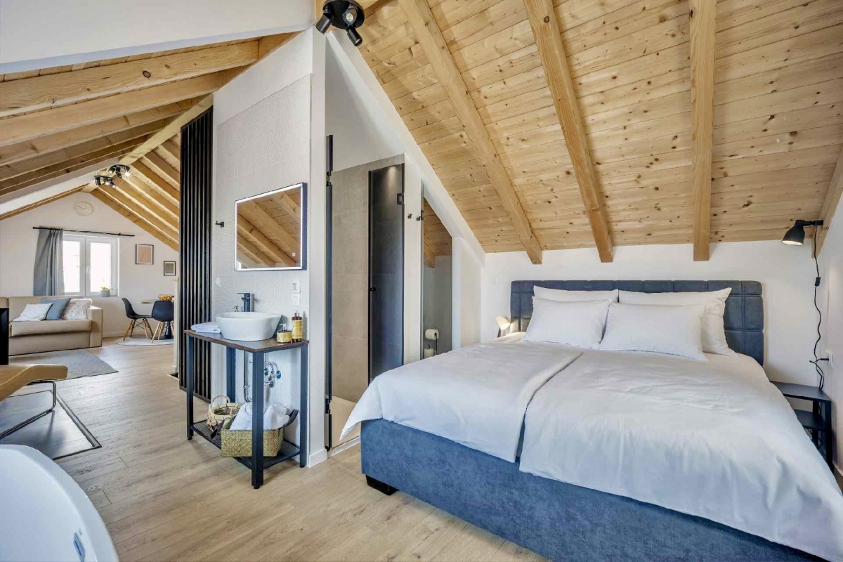 Moderno condominio con 6 unità in posizione privilegiata