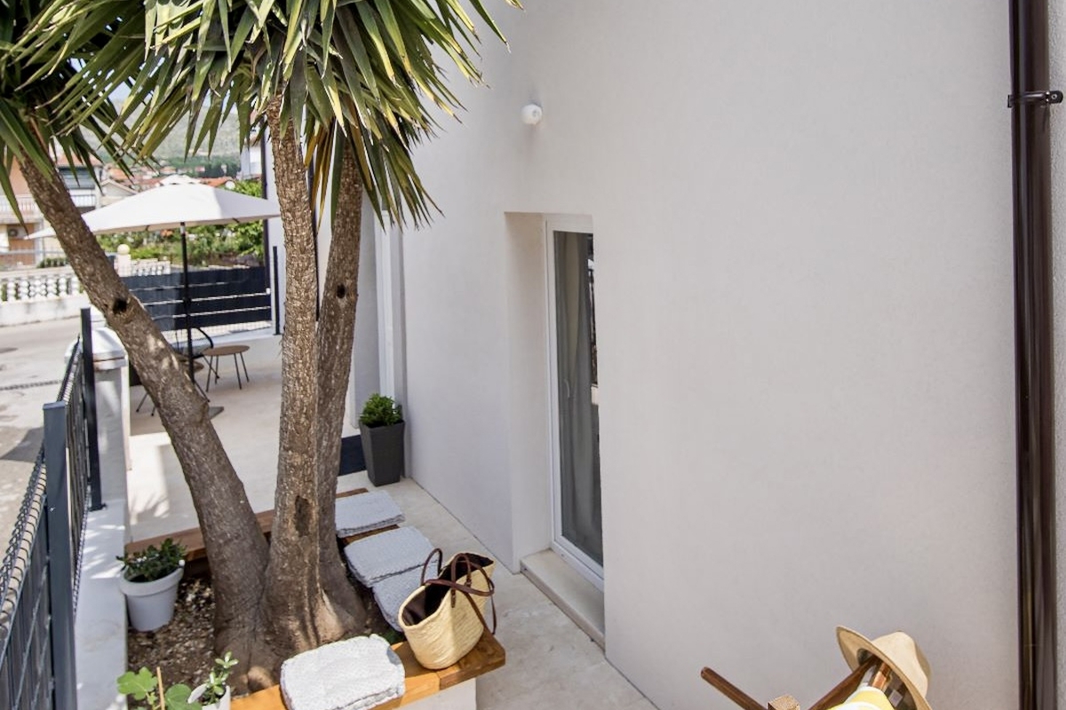 Moderno condominio con 6 unità in posizione privilegiata