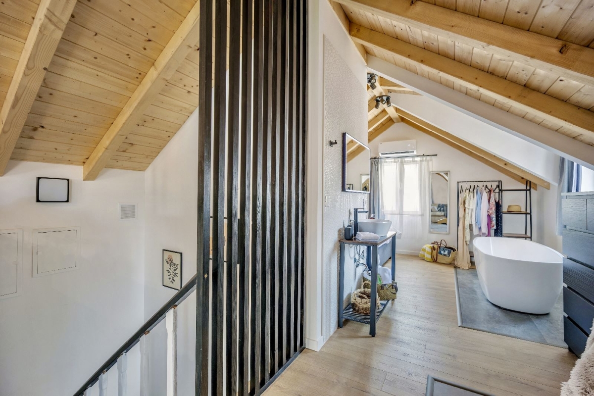 Moderno condominio con 6 unità in posizione privilegiata