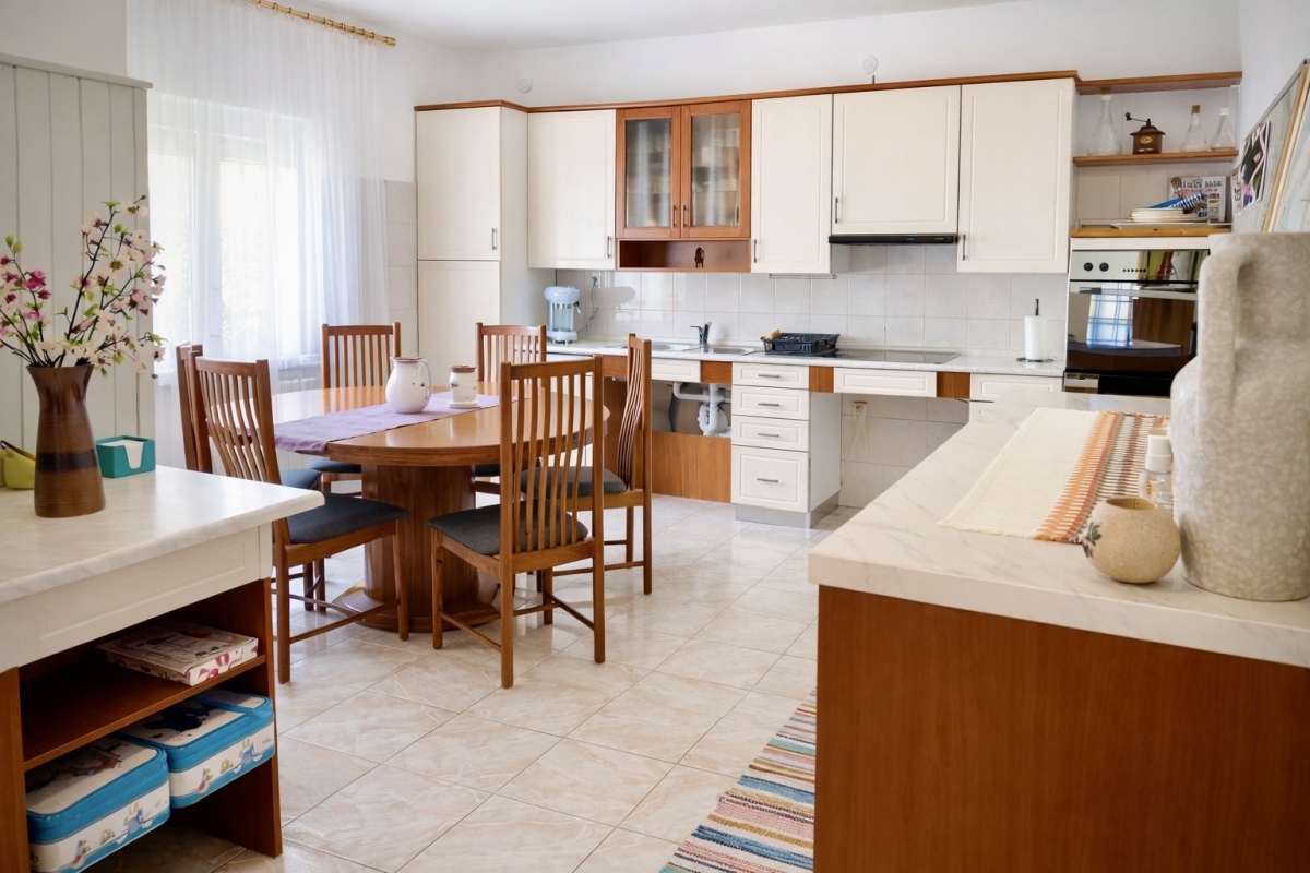 Incantevole casa familiare con giardino e due appartamenti separati