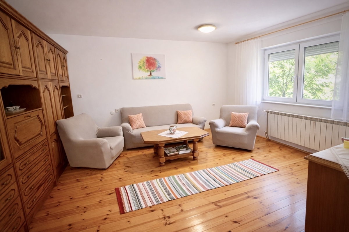 Incantevole casa familiare con giardino e due appartamenti separati