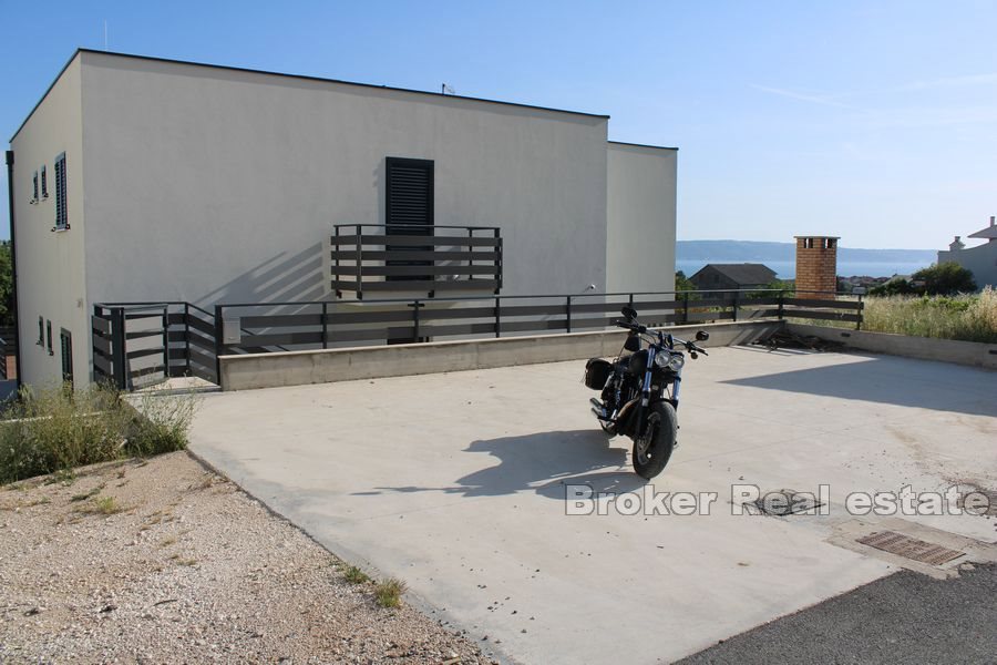 Casa con piscina e vista mare aperta