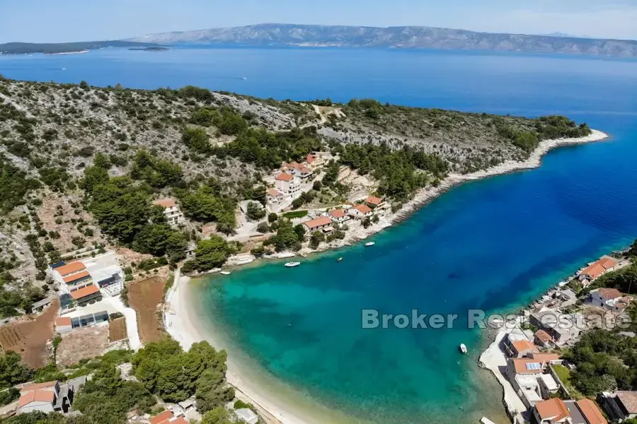 Casa in pietra unica al mare