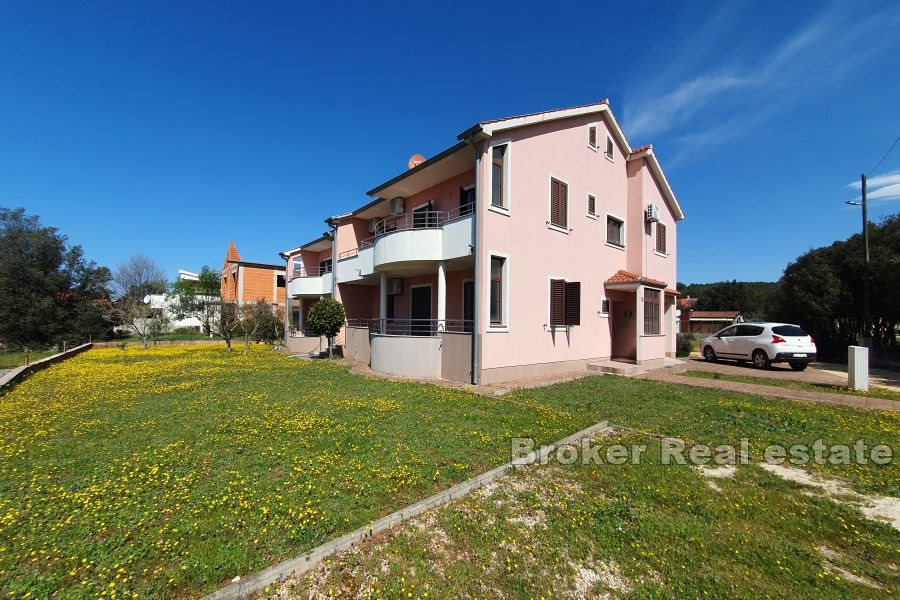 Casa familiare in un ambiente tranquillo