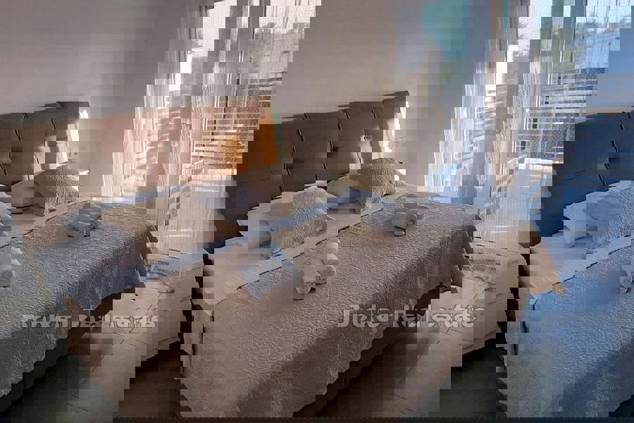 Villa di nuova costruzione con piscina