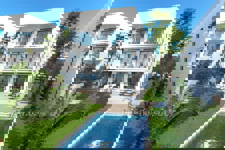 Appartamenti con piscina in un nuovo edificio