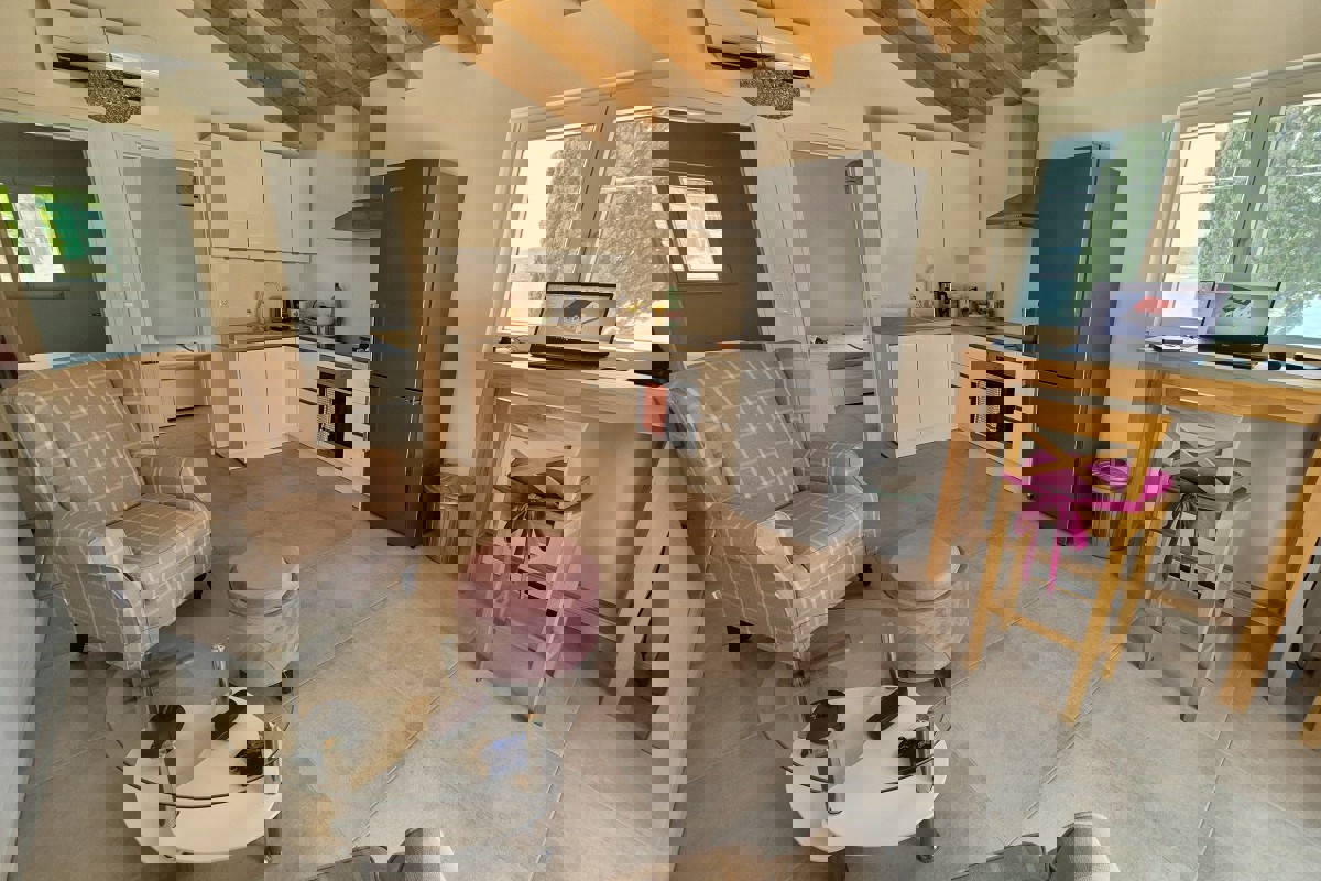 Proprietà spaziosa in prima fila al mare