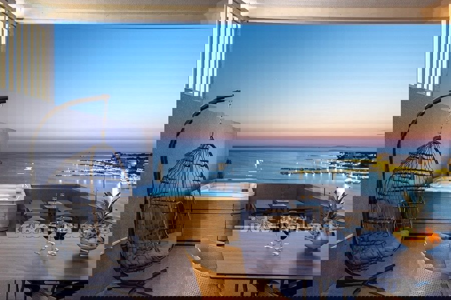 Appartamento prima fila al mare