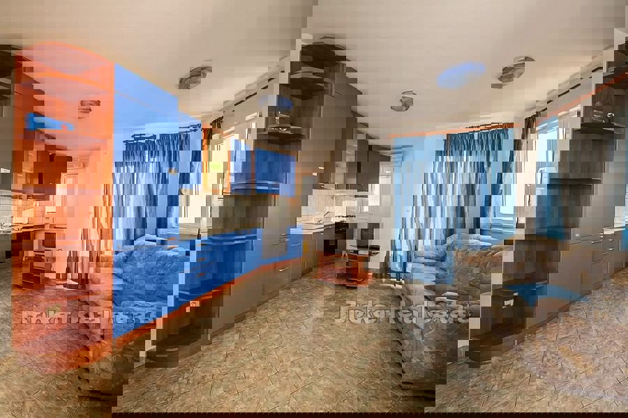 Palazzina vicino al mare