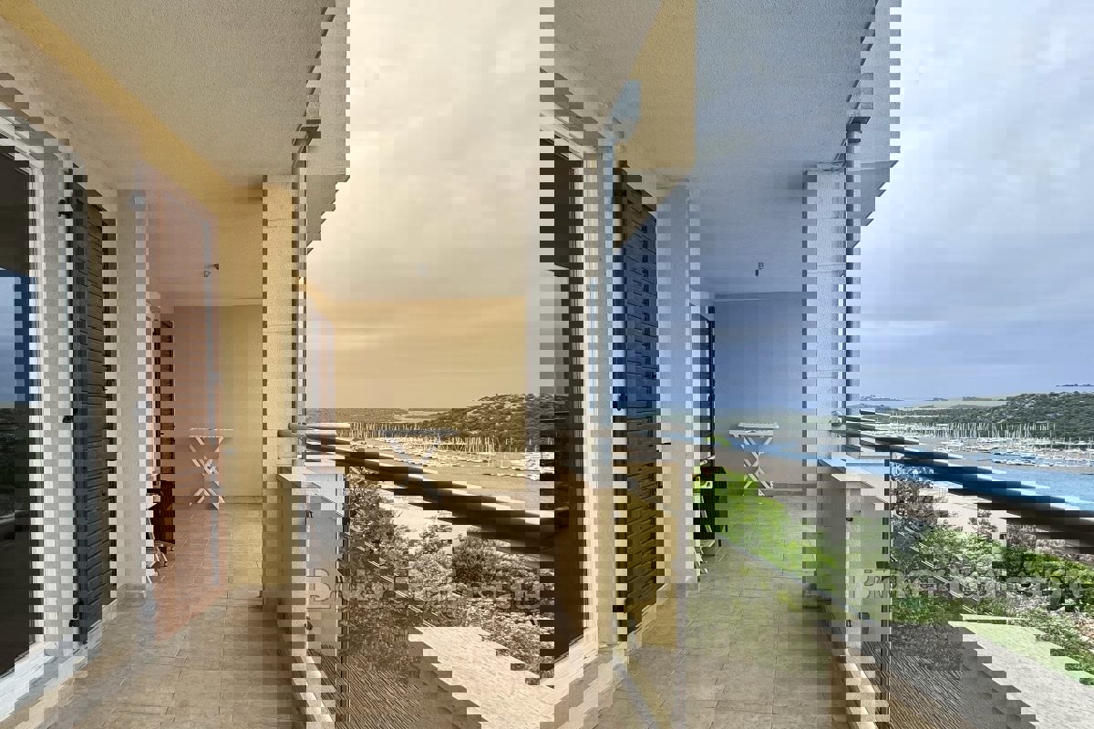 Appartamento con vista sul mare