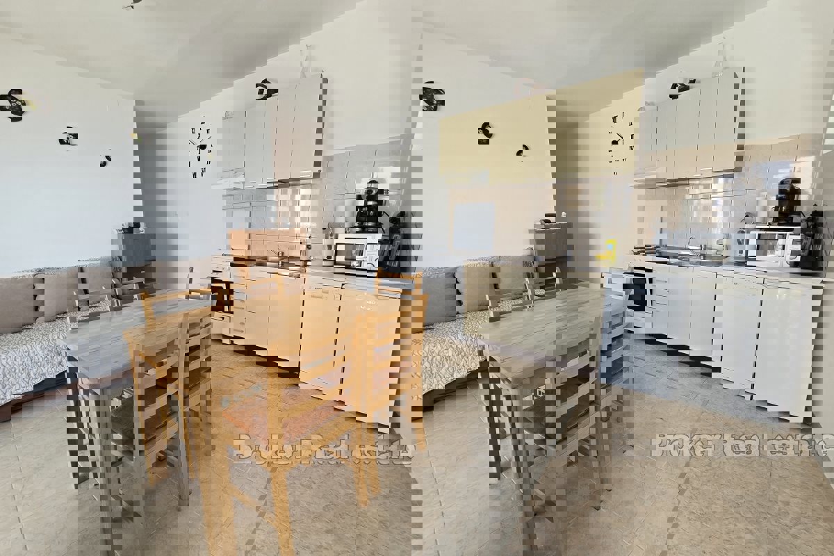 Casa bifamiliare in prima fila al mare