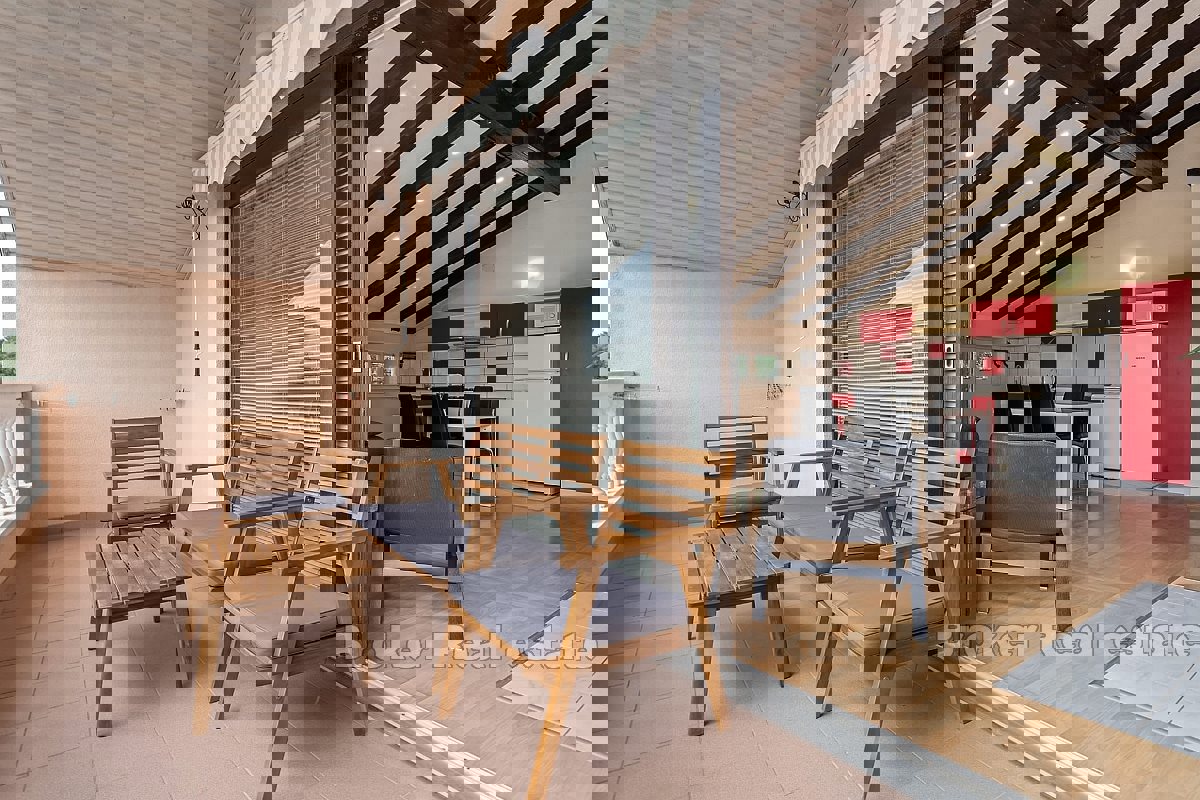 Casa con ristorante