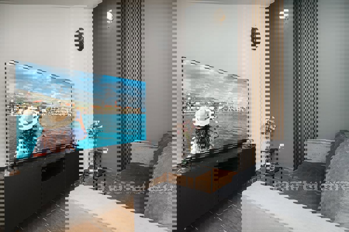 Villa moderna con sei unità abitative