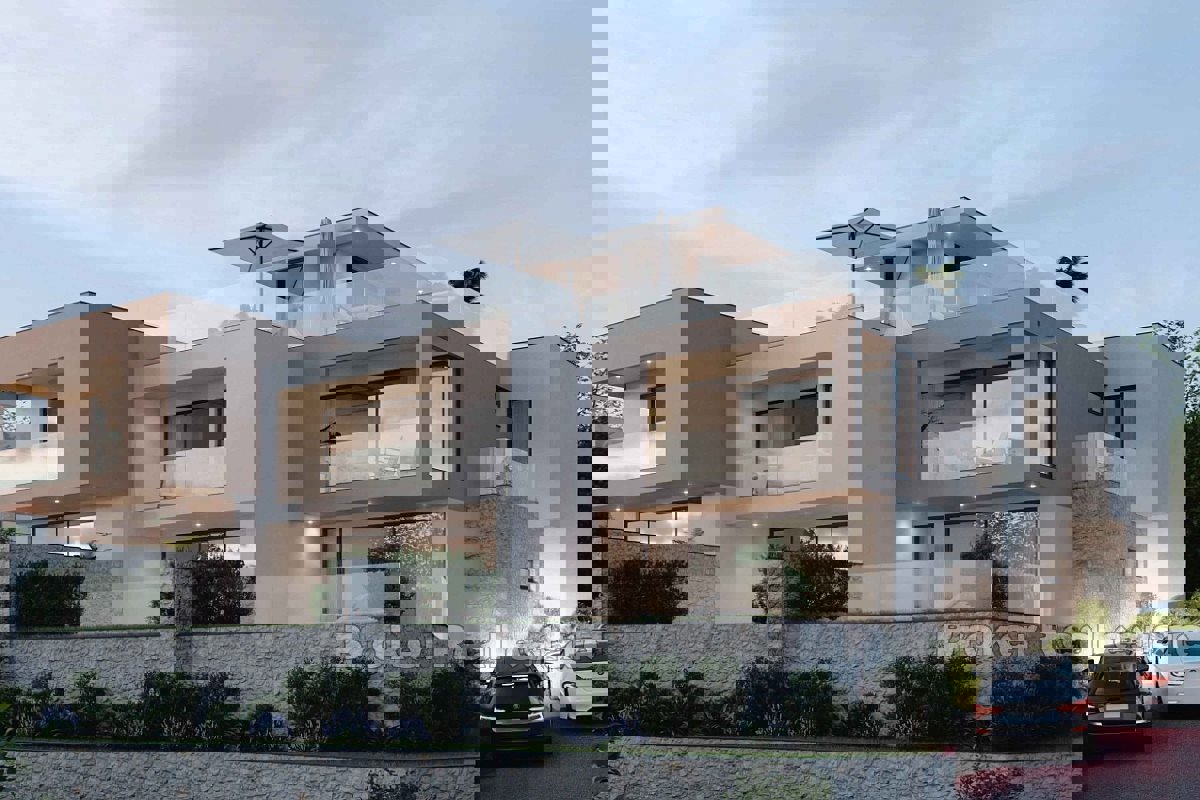 Casa di nuova costruzione in fila con vista aperta sul mare