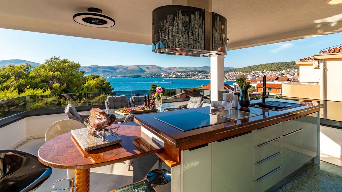 Villa di lusso con vista panoramica sul mare