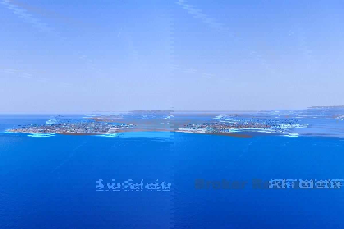 Terreno edificabile nella zona turistica in prima fila sul mare