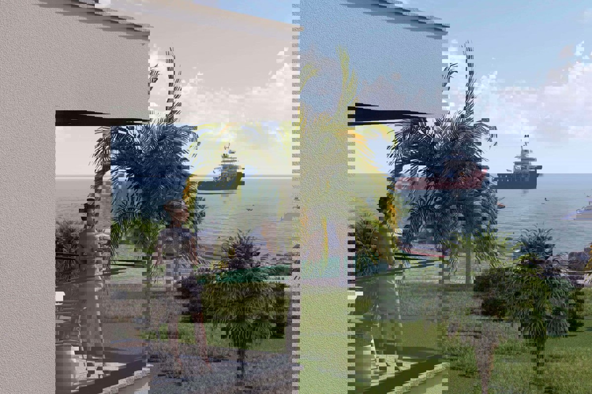 Appartamento con tre camere da letto in un edificio di nuova costruzione con vista mare