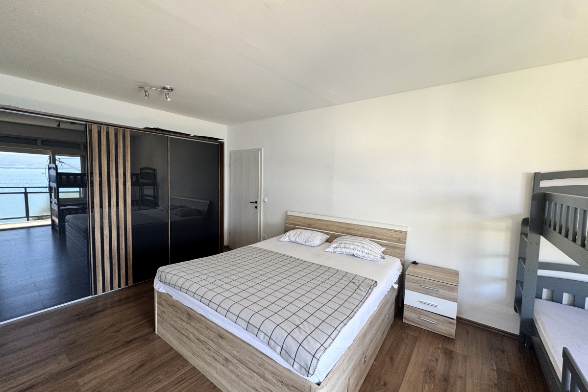 Appartamento con due camere da letto con vista mare