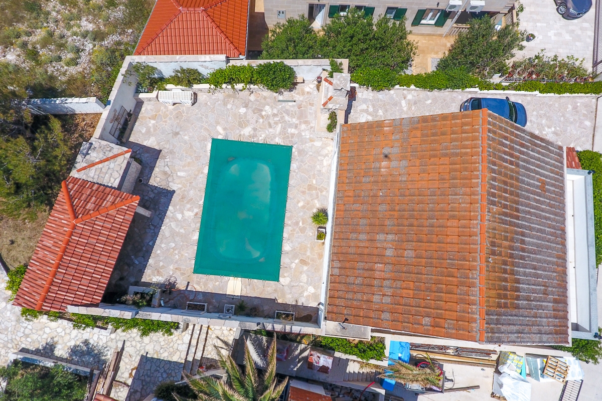 Casa mediterranea con piscina vicino al mare