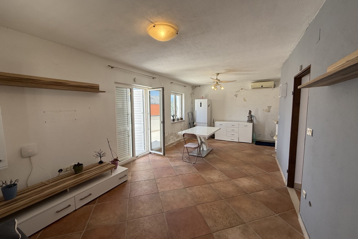 Casa mediterranea con piscina vicino al mare