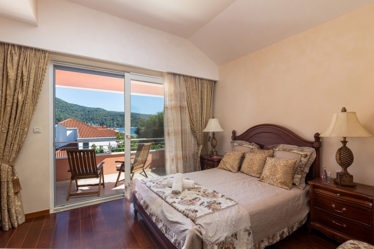 Villa con piscina