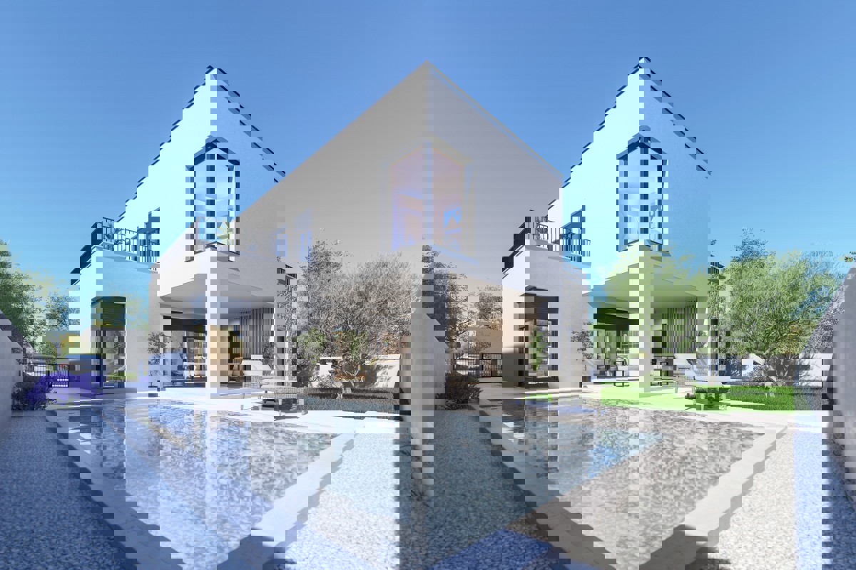 Villa moderna con vista panoramica sul mare