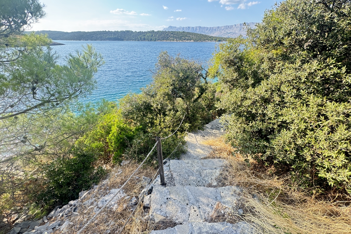 Casa su un terreno di pregio, in prima fila al mare