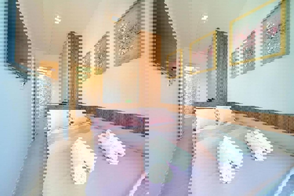 Moderno appartamento duplex con piscina