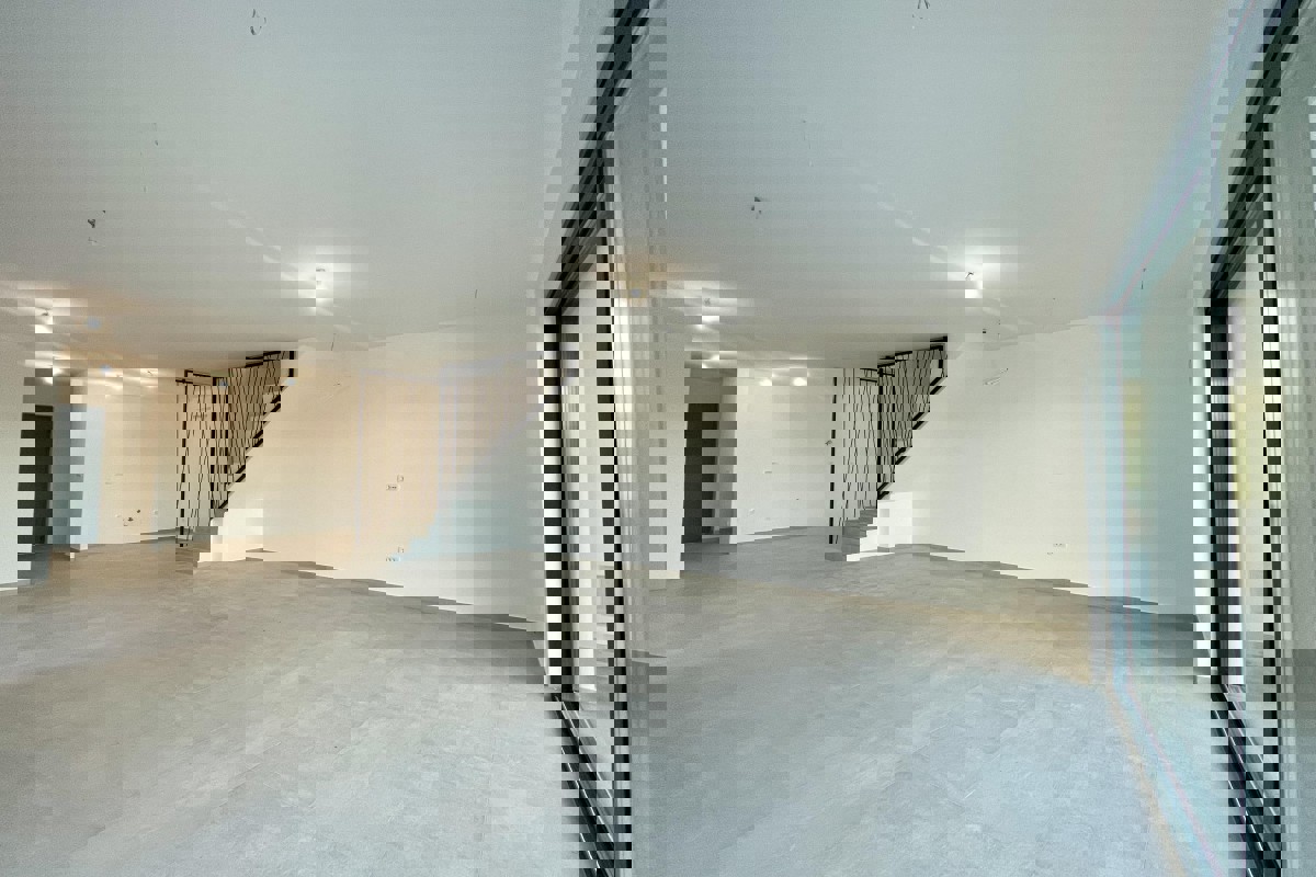 Casa bifamiliare con piscina vicino alla spiaggia