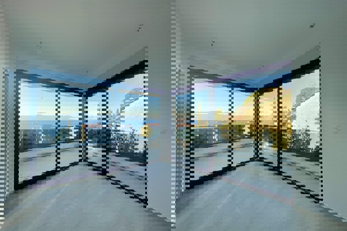 Casa bifamiliare con piscina vicino alla spiaggia