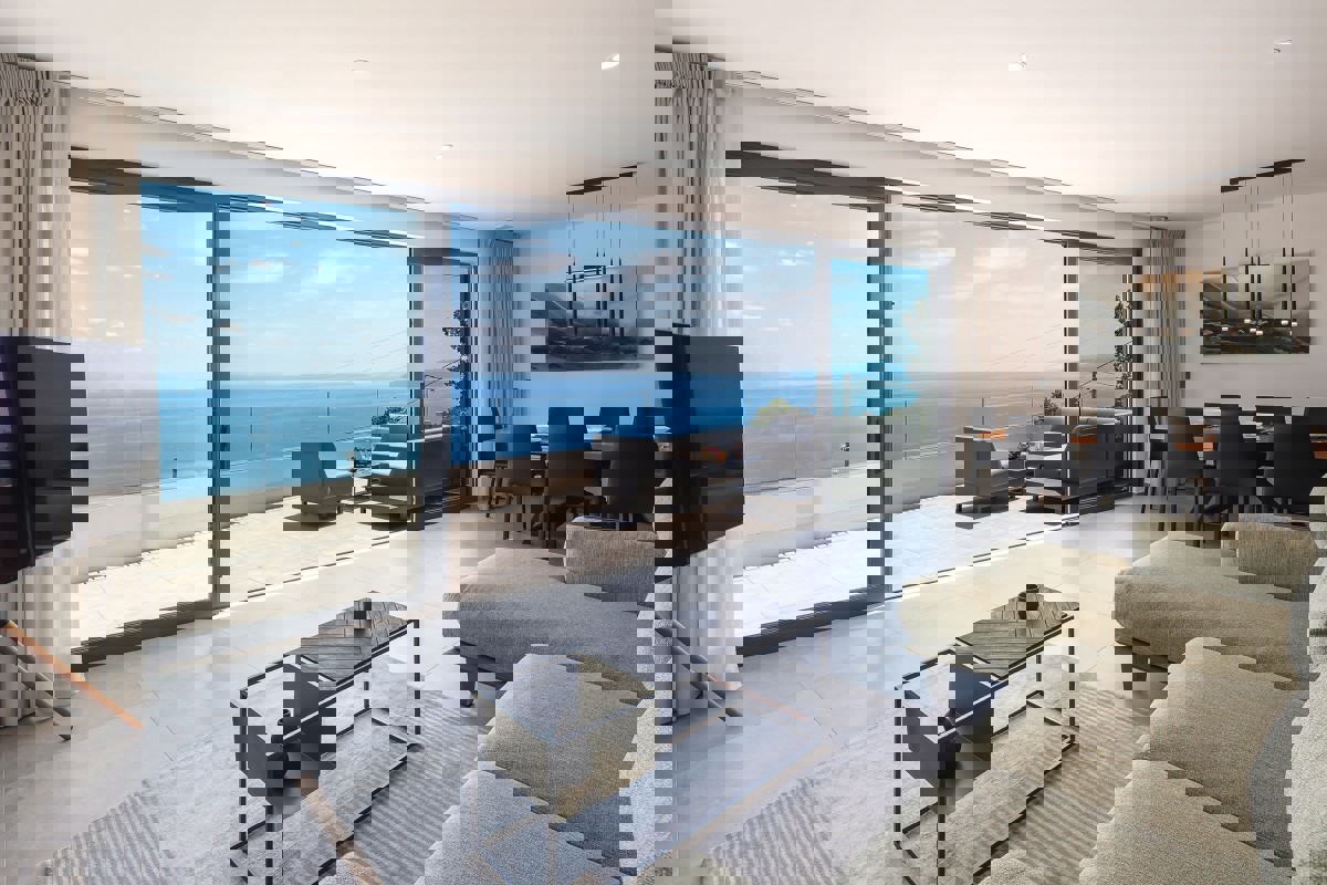 Villa con piscina e vista sul Golfo del Quarnero