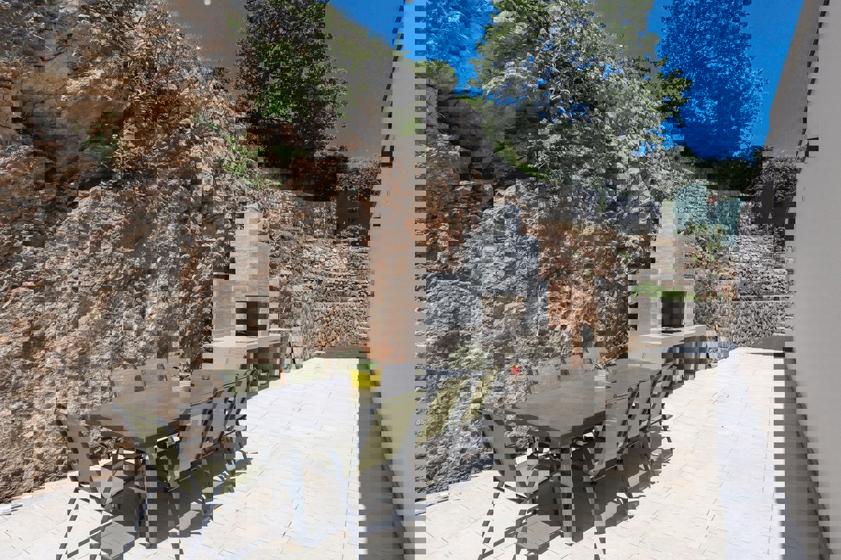 Villa con piscina e vista sul Golfo del Quarnero