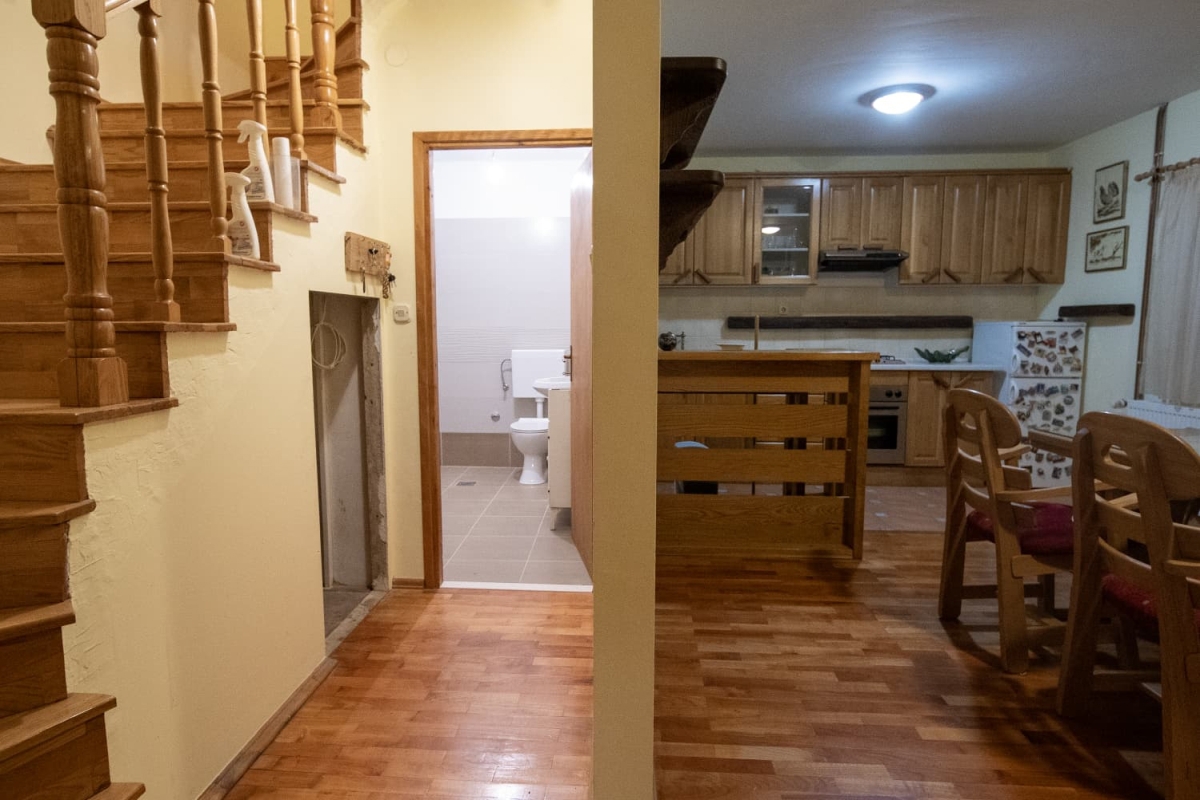 Idilliaca casa isolata immersa nel verde