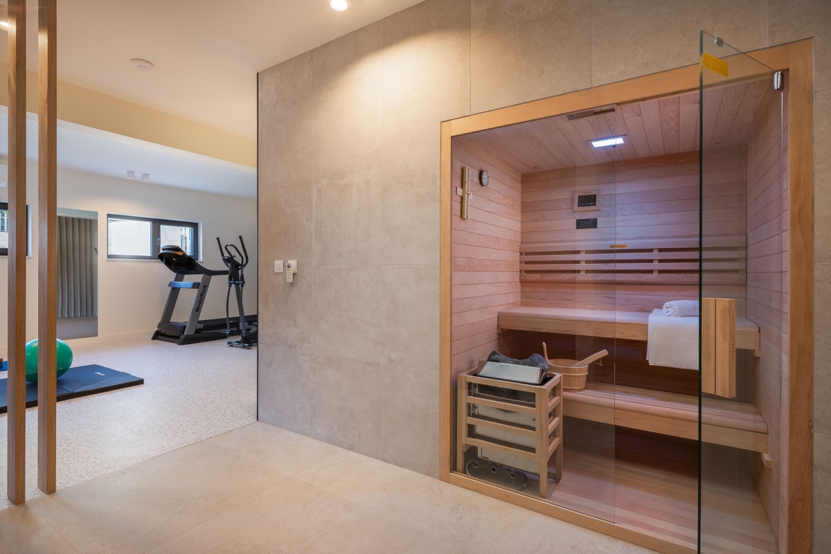 Villa di lusso con piscina in prima fila sul mare