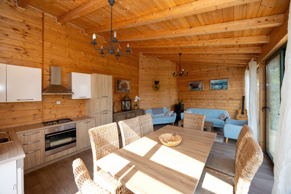 Casa con quattro camere da letto e piscina