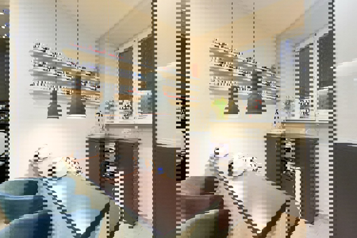 Spazio commerciale in posizione privilegiata