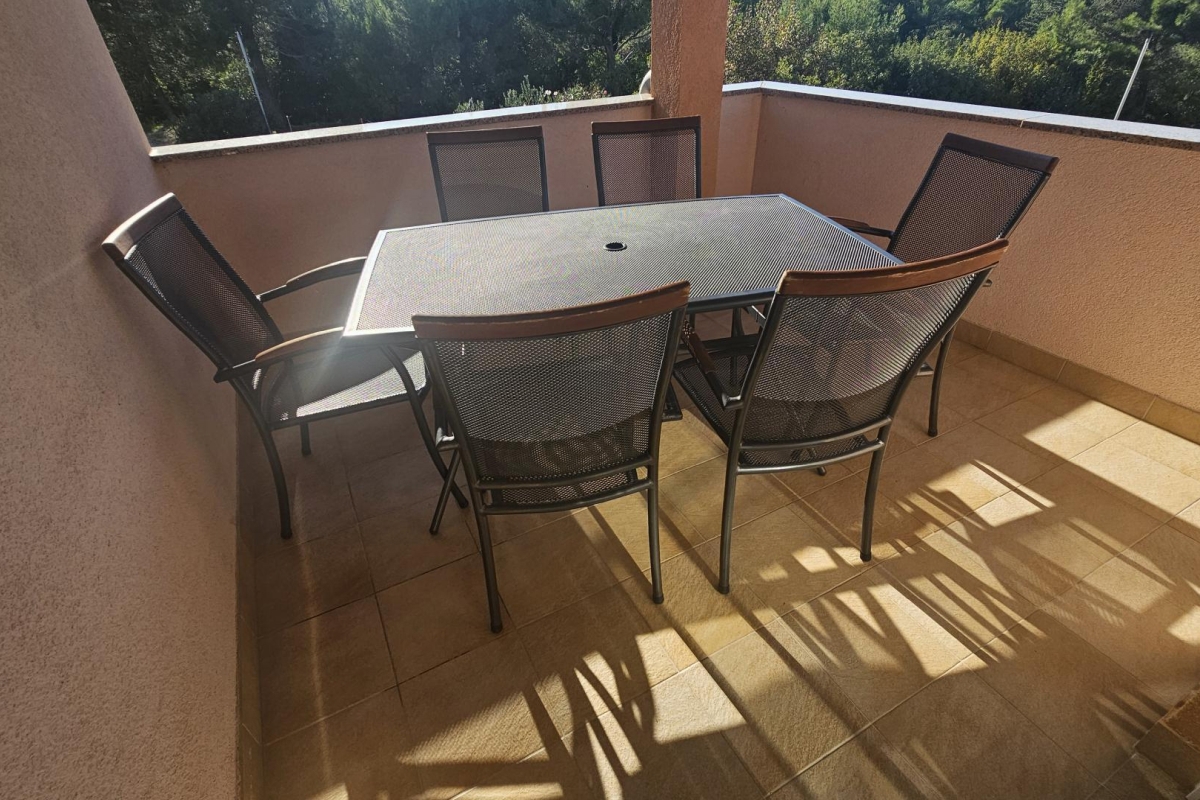 Appartamento con vista mare in zona tranquilla