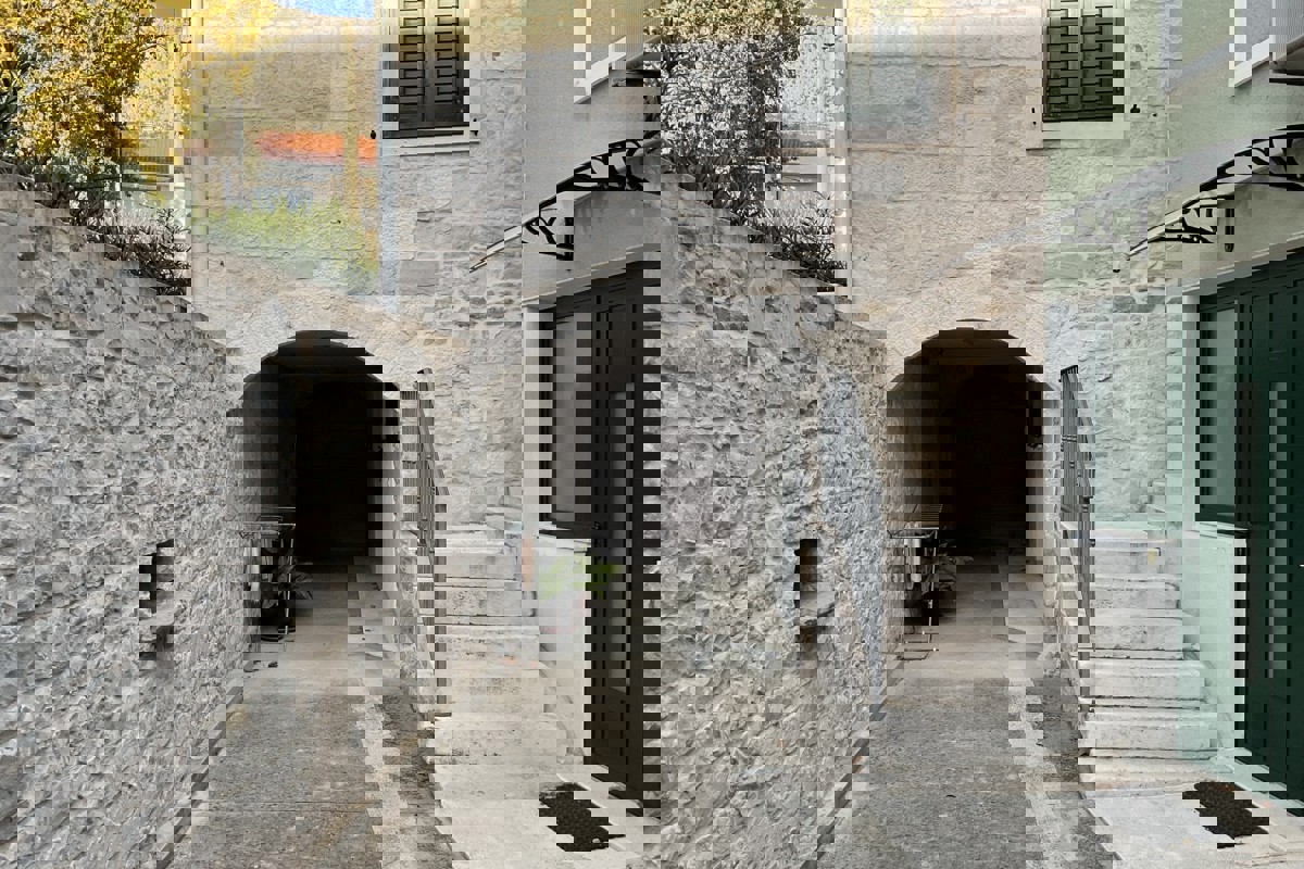 Casa in prima fila sul mare