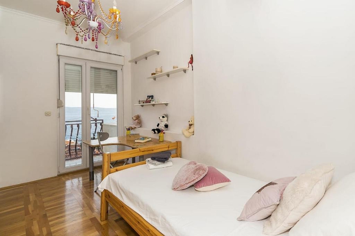 Due appartamenti con vista mare